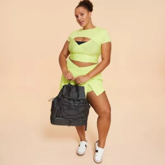 NWT BLOGILATES ULTIMATE ATHLETIC BLACK BACKPACK - Picture 5 of 6